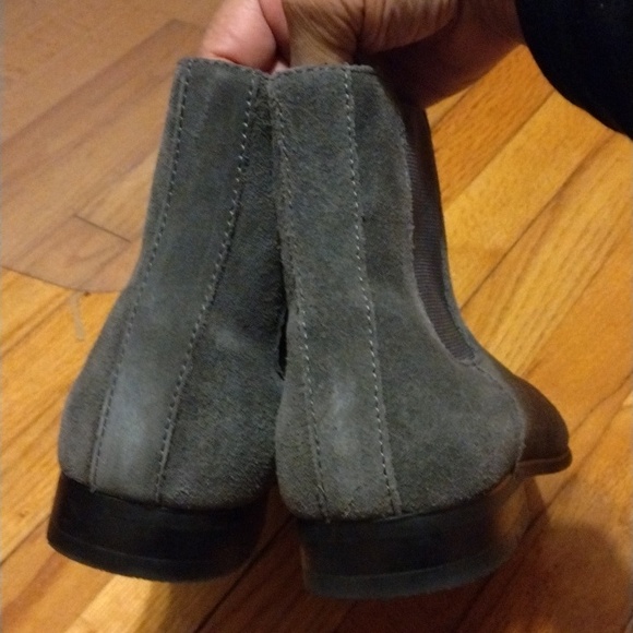 New mens Sz 8 Express grey suede short ankle business casual Chelsea boots - Picture 9 of 11